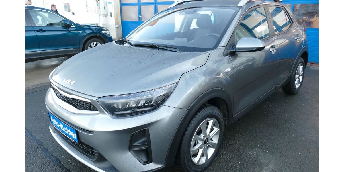 Kia Stonic 20.100 km 17.890 &euro; Eckartsberga 06648