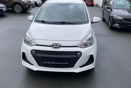 Hyundai i10 86.877 km 8.990 &euro; Schmallenberg 57392