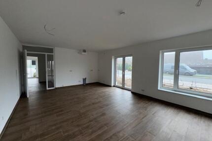 Behindertengerechte 2-Zimmer-Wohnung (Neubau-Erstbezug) ab sofort zu vermieten (LOLA8101)