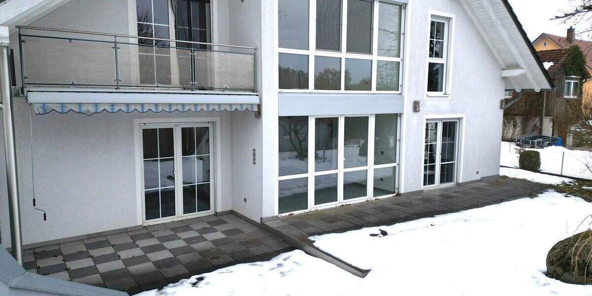 Doppelhaushälfte Lupburg - 4 Zimmer, 170 m&sup2;, 1.440&euro; | Angebot:25390918