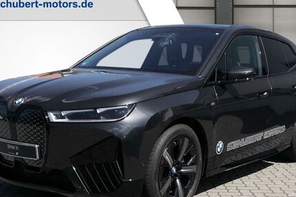 BMW iX 15.558 km 77.895 € Bernburg 06406