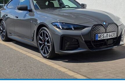 BMW i4 2.999 km 64.990 &euro; Dinslaken 46535