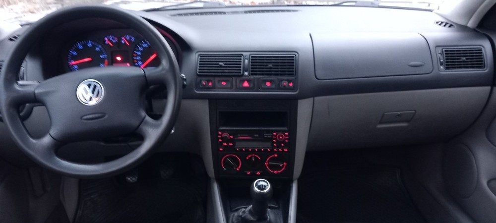 VW Golf 235.984 km 1.900 &euro; Berlin 10178