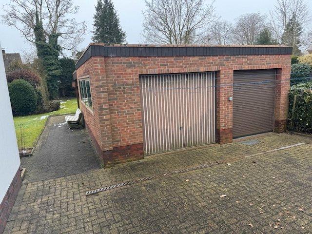 Einfamilienhaus Varel - 7 Zimmer, 140 m&sup2;, 280.000&euro; | Angebot:26234428