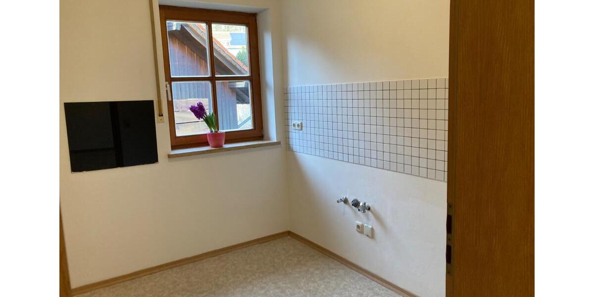 Dachgeschoßwohnung Deggendorf - 2 Zimmer, 63 m&sup2;, 195.000&euro; | Angebot:25788424
