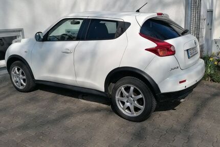 Nissan Juke 140.000 km 7.900 &euro; Laubach 35321