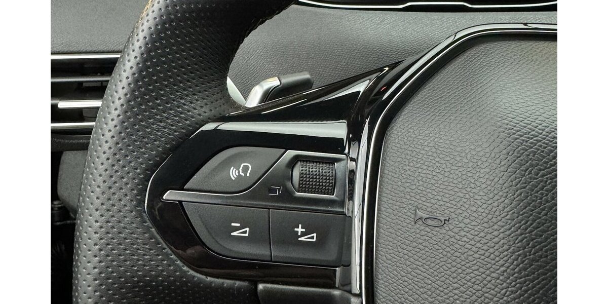 Peugeot 5008 GT 130 Puretech EAT8 Sitzheizung 34.900 km 23.980 &euro; Lich 35423