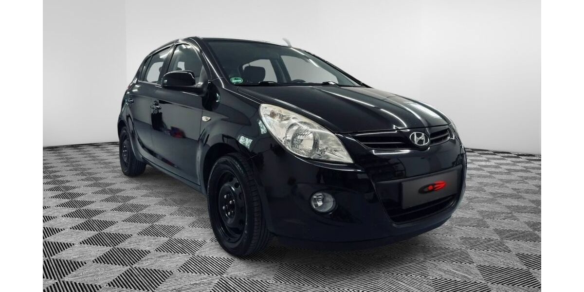 Hyundai i20 173.900 km 2.600 &euro; Hasselbach (Weyerbusch) 57635