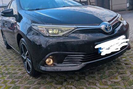 Toyota Auris 106.500 km 14.499 &euro; Pattensen 30982