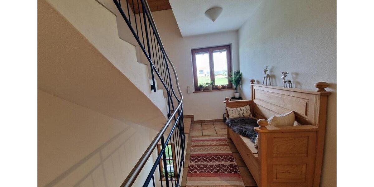 Etagenwohnung Tann - 8 Zimmer, 170 m&sup2;, 1.250&euro; | Angebot:26407154