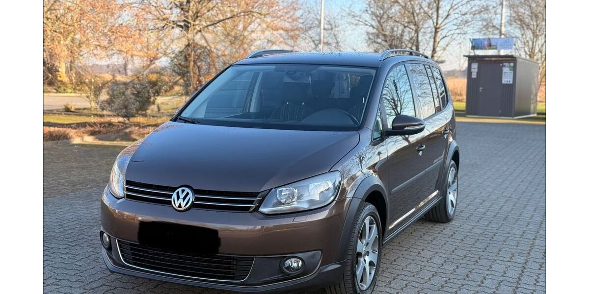 VW Touran 261.738 km 7.390 &euro; Neustadt 31535