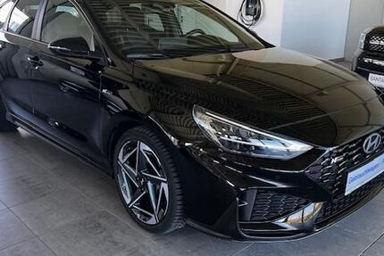 Hyundai i30 27.744 km 26.280 &euro; Lübeck 23562