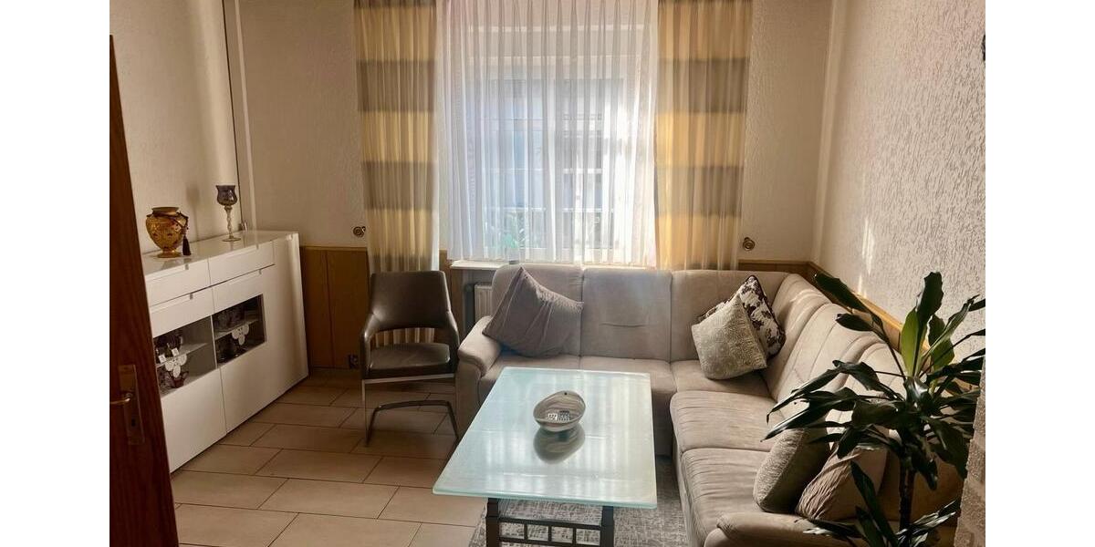 Reihenhaus Duisburg Rheinhausen - 3 Zimmer, 80 m&sup2;, 1.200&euro; | Angebot:24871462