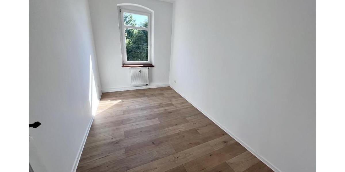Sanierte 4-Raum-Wohnung mit Balkon und Einbauküche! - Etagenwohnung Gera Zwötzen | Angebot:26876618