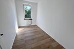 Sanierte 4-Raum-Wohnung mit Balkon und Einbauküche! - Etagenwohnung Gera Zwötzen | Angebot:26876618