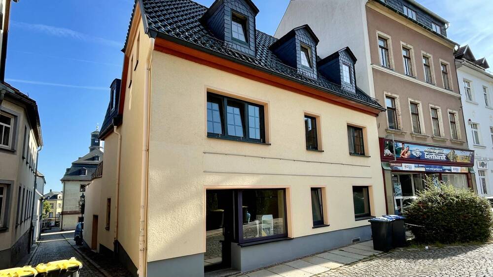 Mehrfamilienhaus, Wohnhaus Burgstädt - 6 Zimmer, 260 m&sup2;, 269.000&euro; | Angebot:25690415