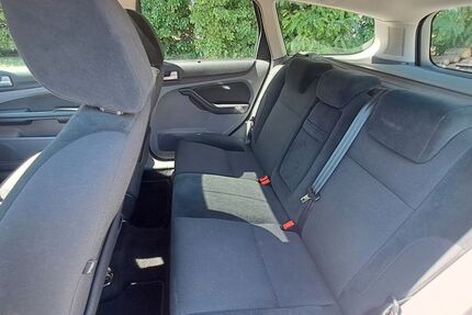 Ford Focus 100.000 km 4.799 &euro; Uelzen 29525