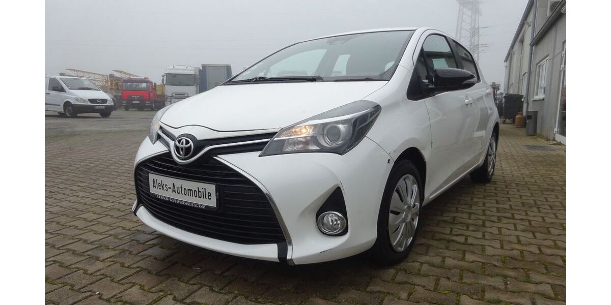 Toyota Yaris 222.000 km 5.890 &euro; Trierweiler Industriegebiet 54311