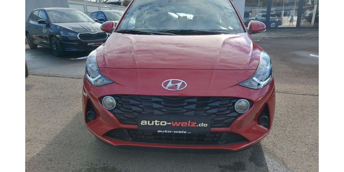 Hyundai i10 17.477 km 14.590 &euro; Saalfeld 07318