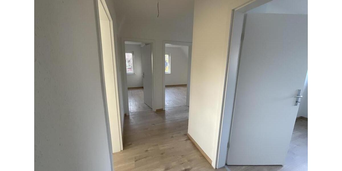 Dachgeschoßwohnung Wilhelmshaven - 3 Zimmer, 55 m&sup2;, 399&euro; | Angebot:26302236