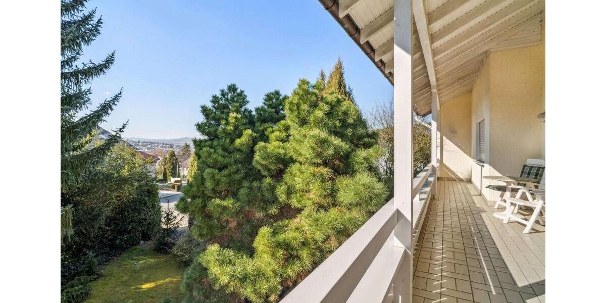 Einfamilienhaus Solms - 7 Zimmer, 194 m&sup2;, 2.800&euro; | Angebot:26091109