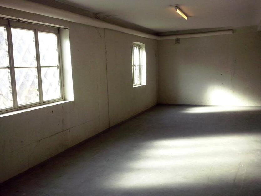 Lagerraum mit Büro in Bremen - Lesum zimmer