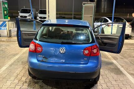 VW Golf 282.000 km 1.300 &euro; Euskirchen 53879