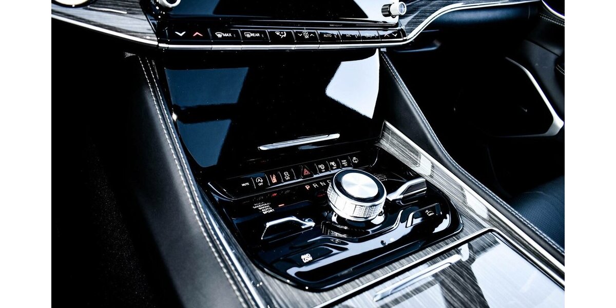 Jeep Wagoneer Series III A/T 4x4 5.7l V8 14.900 km 99.990 &euro; Höchberg-Würzburg 97204