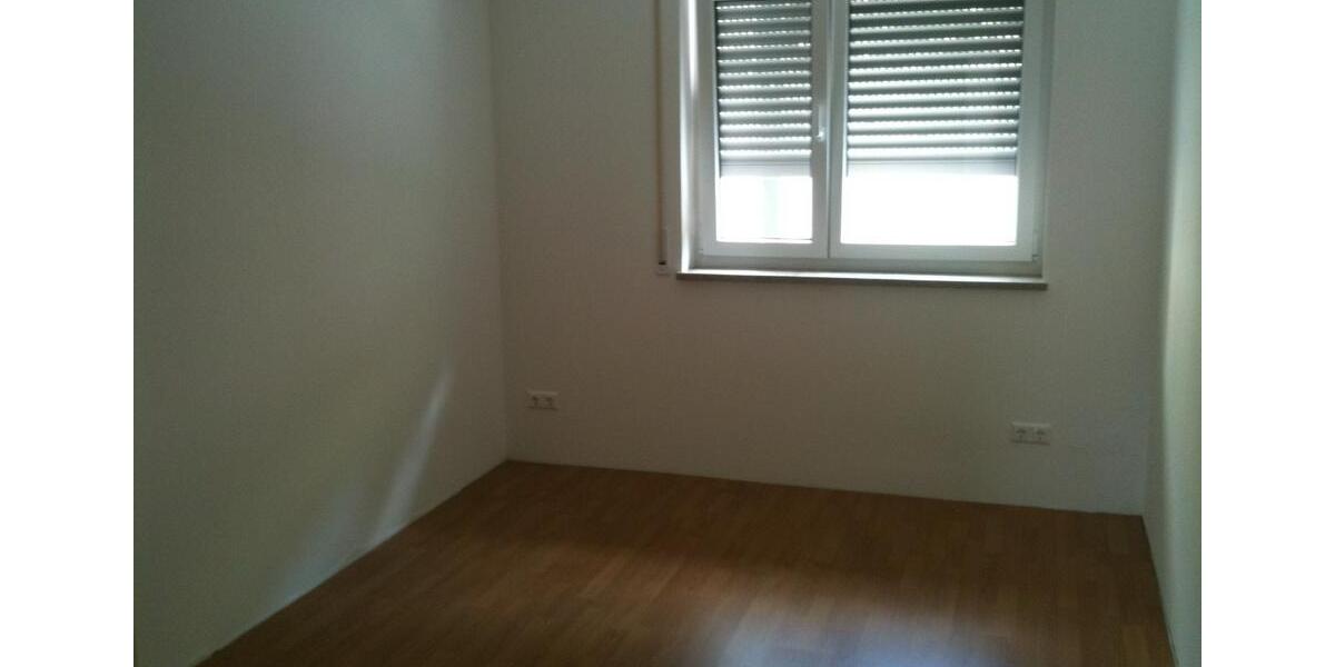 Erdgeschoßwohnung Cham - 4 Zimmer, 95 m&sup2;, 359.000&euro; | Angebot:27017932