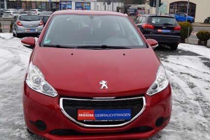 Peugeot 208 82.400 km 5.690 &euro; Chemnitz 09116