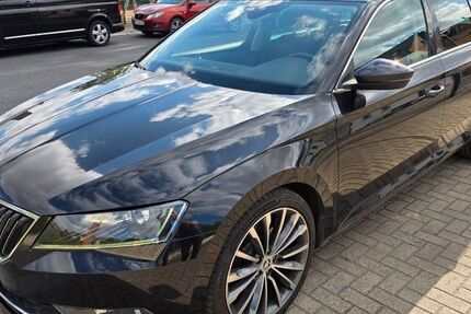 Skoda Superb 276.865 km 9.490 &euro; Meißen 01662