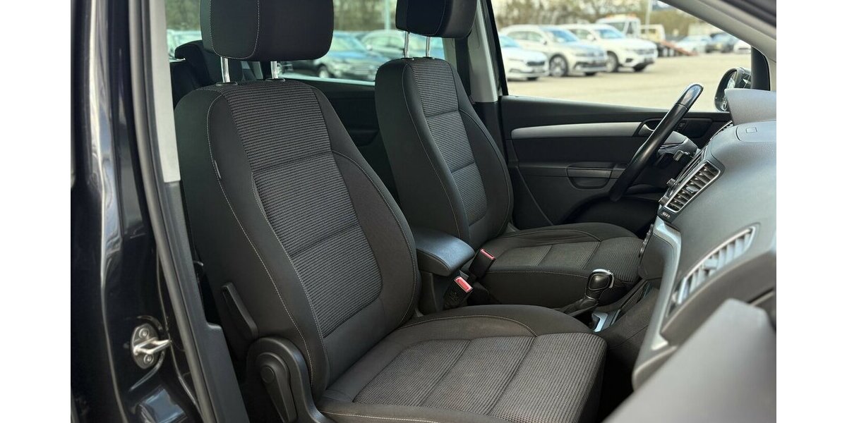 VW Sharan 2.0 TDI Comfortline 7.SITZ/NAVI/SHZ/DSG 107.728 km 20.900 &euro; Villingen-Schwenningen 78054