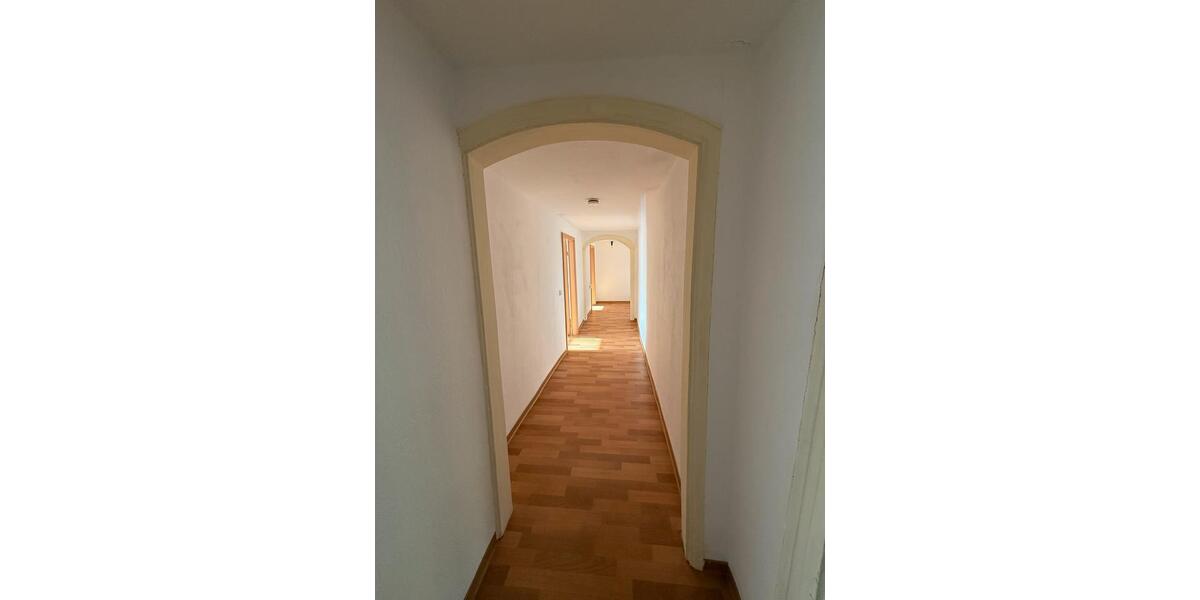 Etagenwohnung Schmallenberg - 3 Zimmer, 84 m&sup2;, 950&euro; | Angebot:25393024