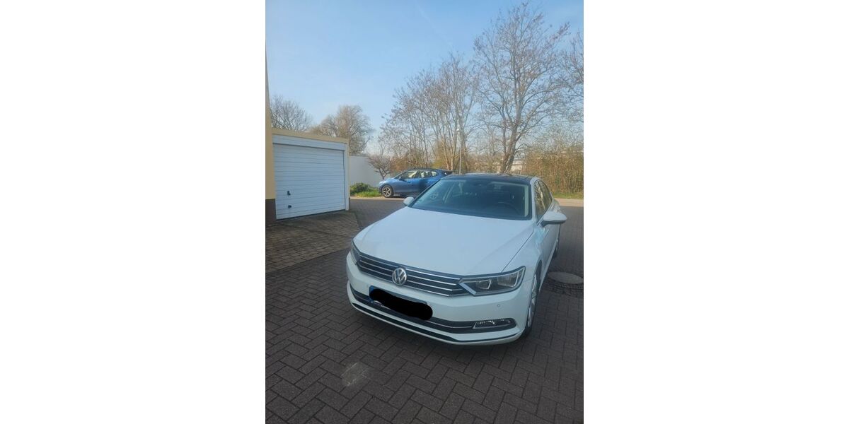 VW Passat 98.000 km 15.000 &euro; Mannheim, Baden-Württemberg 68159