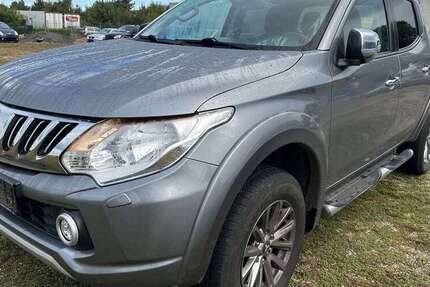 Mitsubishi L200 248.000 km 15.870 € Perleberg 19348