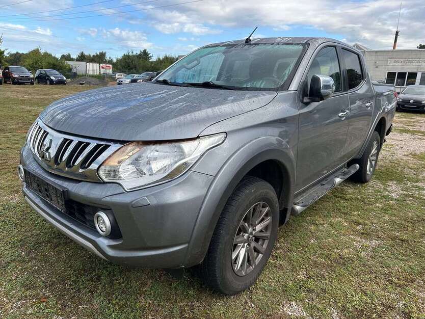 Mitsubishi L200 248.000 km 15.870 € Perleberg 19348