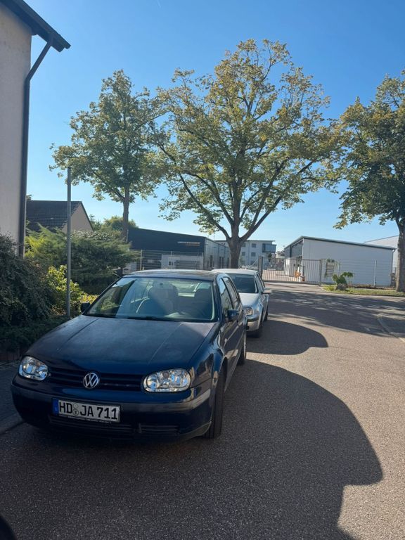 VW Golf 280.000 km 550 € Sinsheim 74889