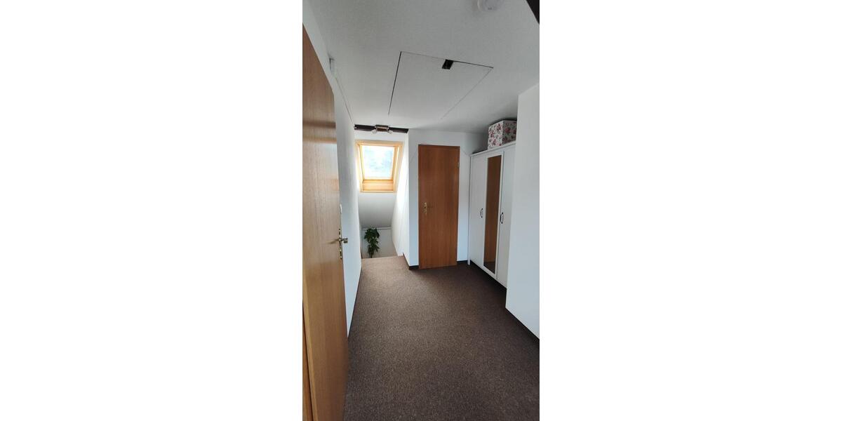 Etagenwohnung Ottendorf-Okrilla Okrilla - 7 Zimmer, 172 m&sup2;, 1.590&euro; | Angebot:25478314