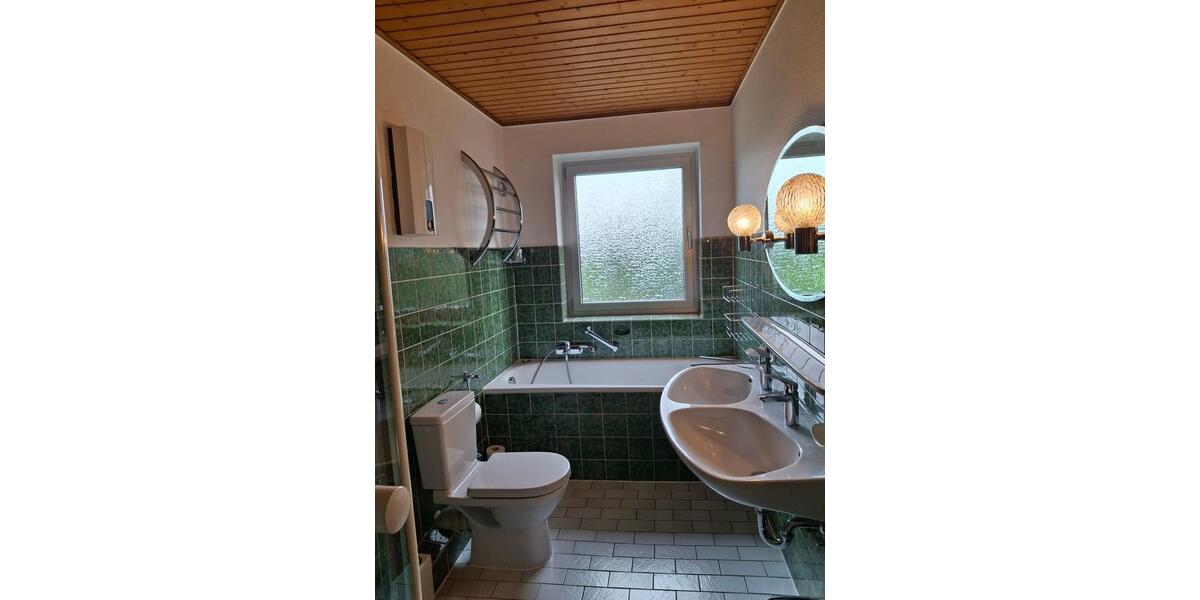 Etagenwohnung Lohmar - 3 Zimmer, 83 m&sup2;, 750&euro; | Angebot:26321256