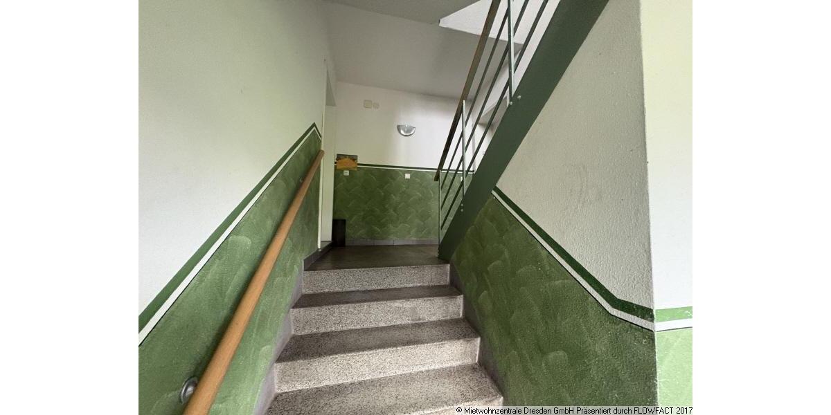 Dachgeschoßwohnung Dresden Pieschen - 2.5 Zimmer, 62 m&sup2;, 511&euro; | Angebot:26299317