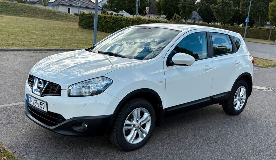 Nissan Qashqai 81.911 km 8.500 € Langerwehe 52379