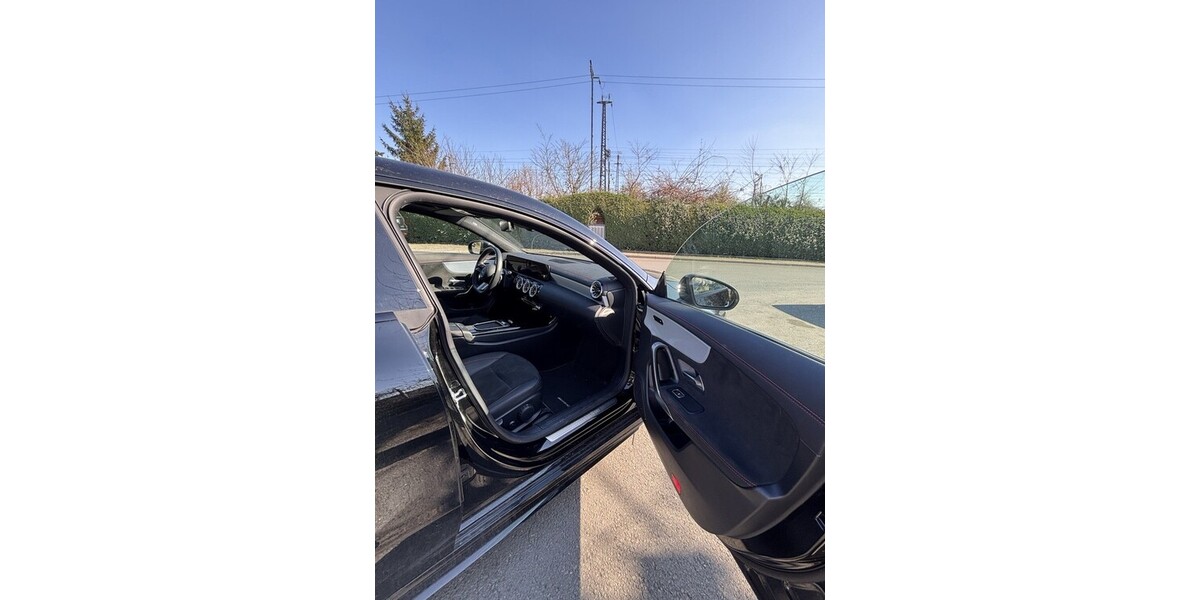 Mercedes-Benz CLA 200 33.629 km 49.000 &euro; Herten 45699