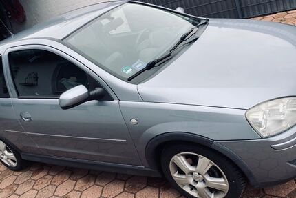 Opel Corsa 123.000 km 1.599 &euro; Hamburg 22527