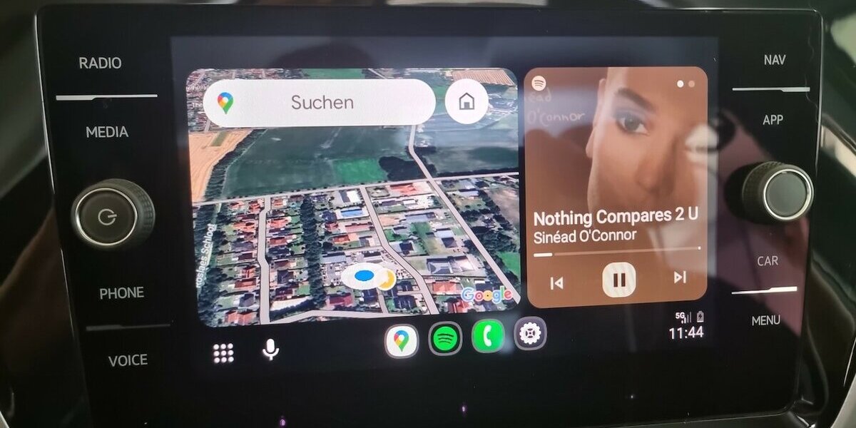 VW Touran Comfortline BMT ACC AHK Kamera 7-Sitzer 89.900 km 24.990 &euro; Garrel 49681