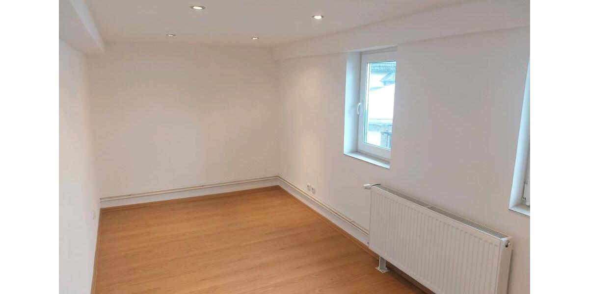 Mehrfamilienhaus, Wohnhaus Ahorn - 8 Zimmer, 110 m&sup2;, 260.000&euro; | Angebot:26182759