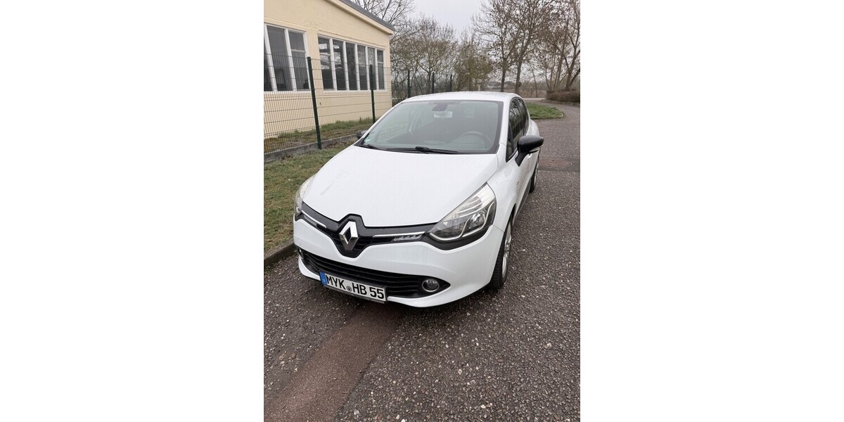 Renault Clio 122.000 km 6.500 &euro; Dessau-Roßlau 06844