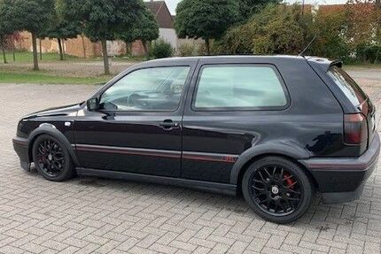 VW Golf 220.000 km 8.999 € Bismark OT Garlipp 39628