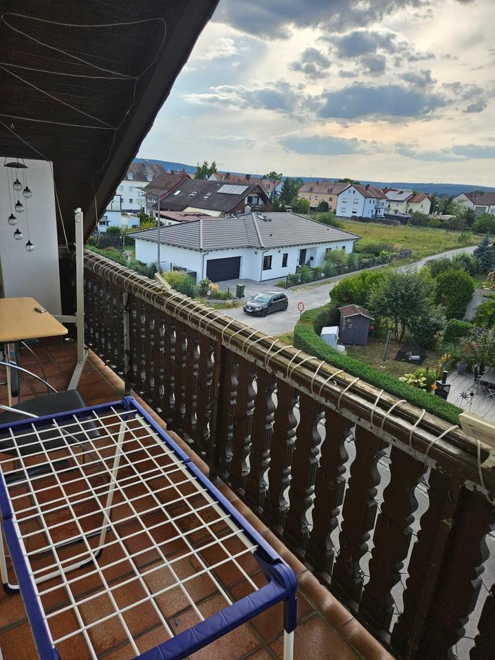Großzügige Dachgeschoss-Wohnung in Schwandorf (Wattstraße)