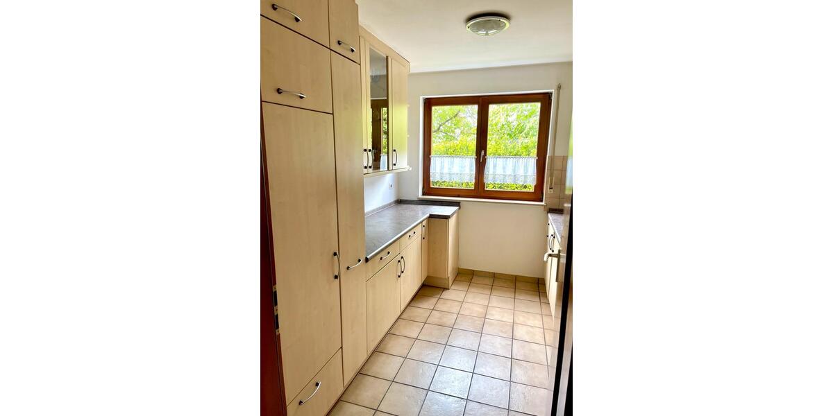 Reihenhaus Weil der Stadt - 5 Zimmer, 137 m&sup2;, 1.890&euro; | Angebot:26633031