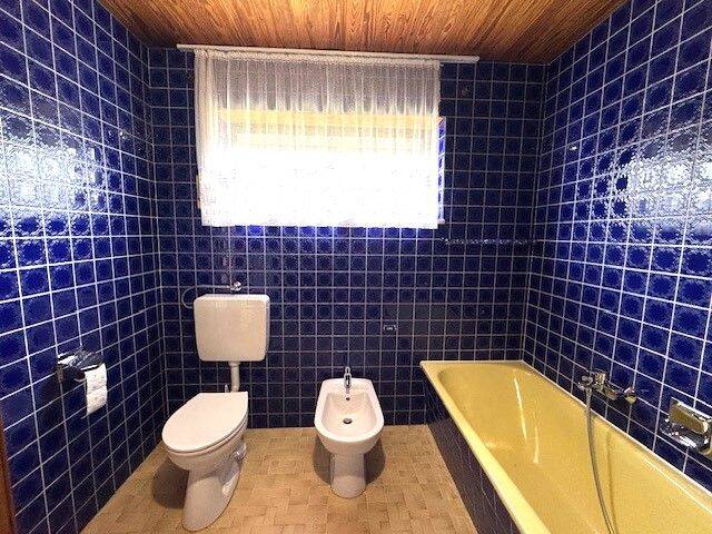 Einfamilienhaus Kusel Bledesbach - 7 Zimmer, 235 m&sup2;, 1.490&euro; | Angebot:23944502